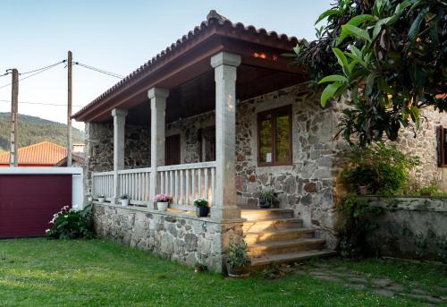 Mos House | Casa Eido Vello
