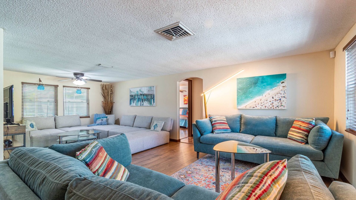 Jasmine Estates House | "Casa el Paraíso" King Suite 3 Br Pool Home Minutes from Beach!
