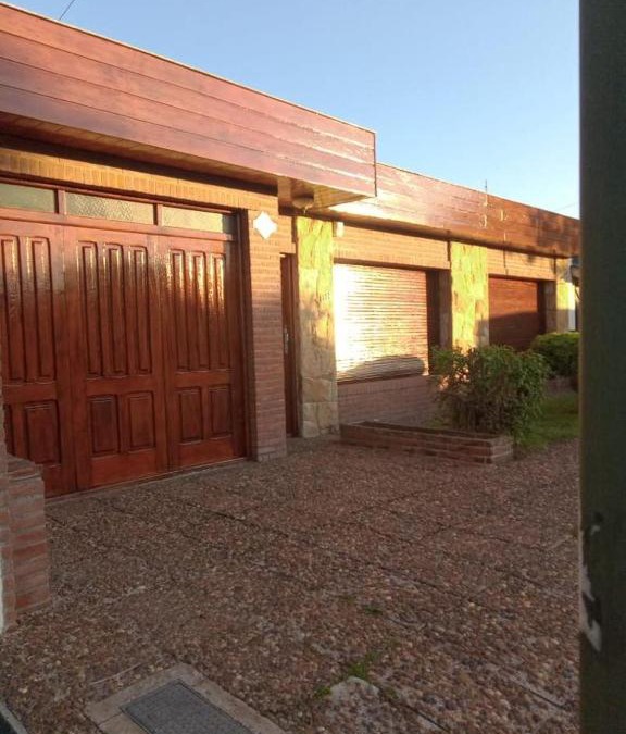 Punta Mogotes House | CASA ELENA