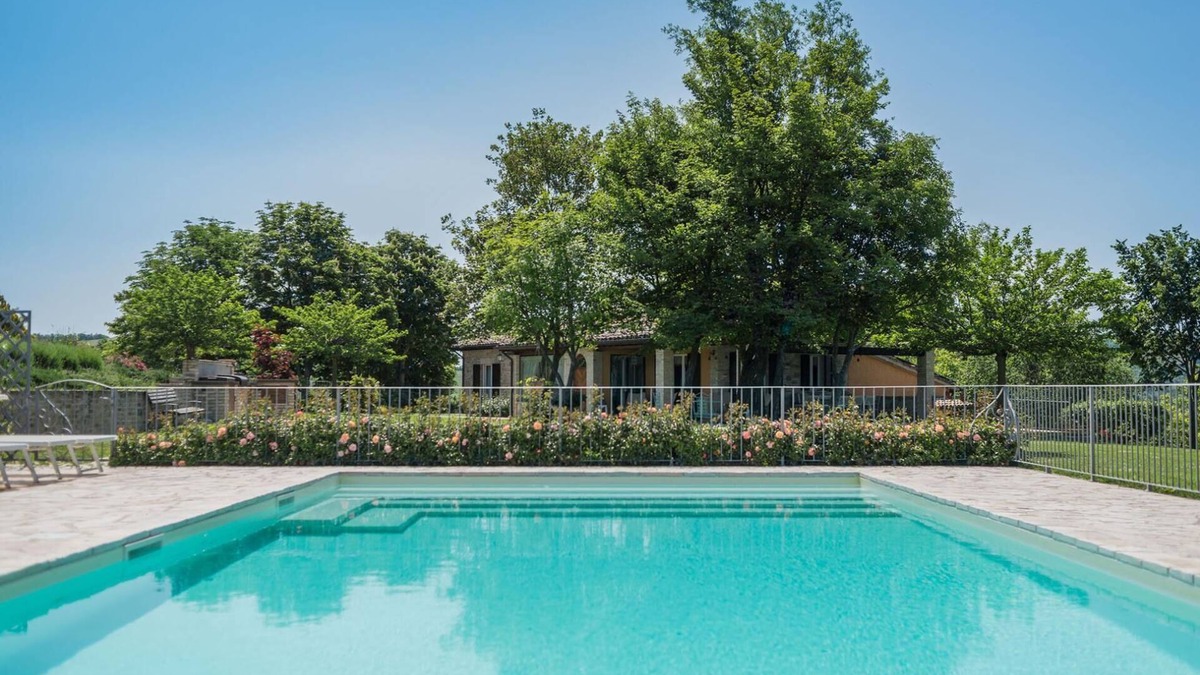 Fermignano Villa | Casa Emanuela 12 - Four Bedroom Villa, Sleeps 12