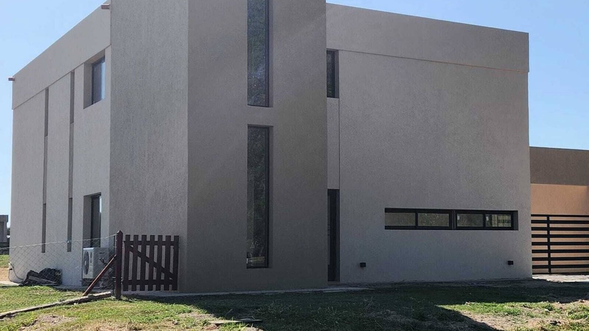 Pilar House | Casa en el Campo Cardales a estrenar