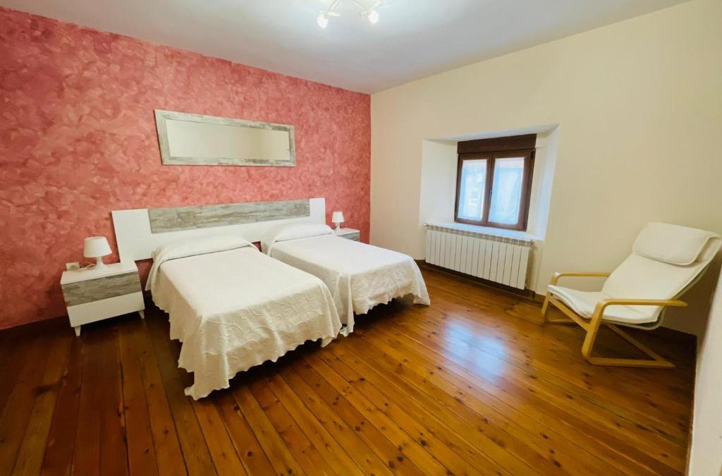 Siete Iglesias de Trabancos House | Casa Calderón de Medina lV