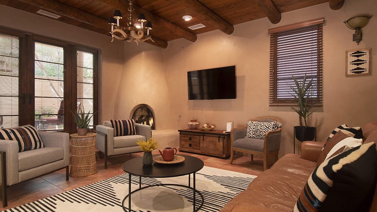Downtown Santa Fe Condo | Casa Esperanza | Elegant 2BR Walk to Santa Fe Plaza