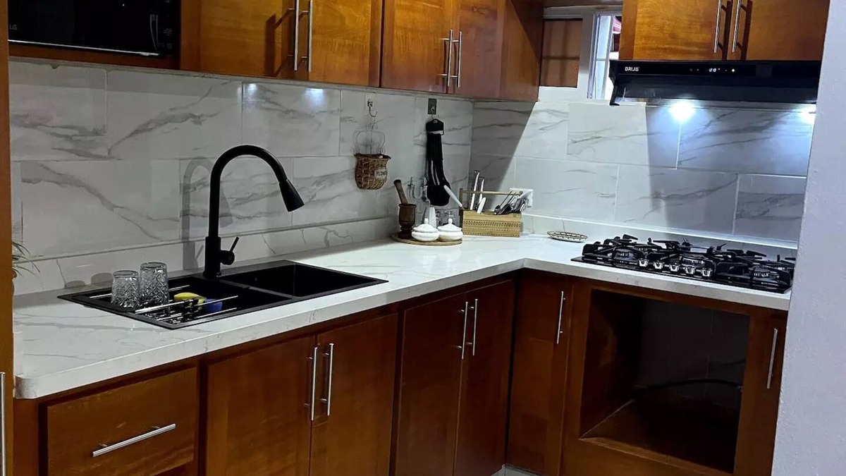 Barahona House | Casa Familia Feliz - Remodeled