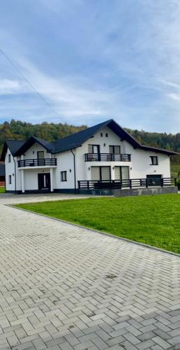 Rozavlea House | Casa Florus