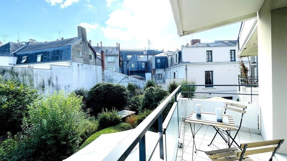 Downtown Angers Apartment | Casa Fluo : T2 Premium - Hyper Centre - Balcony