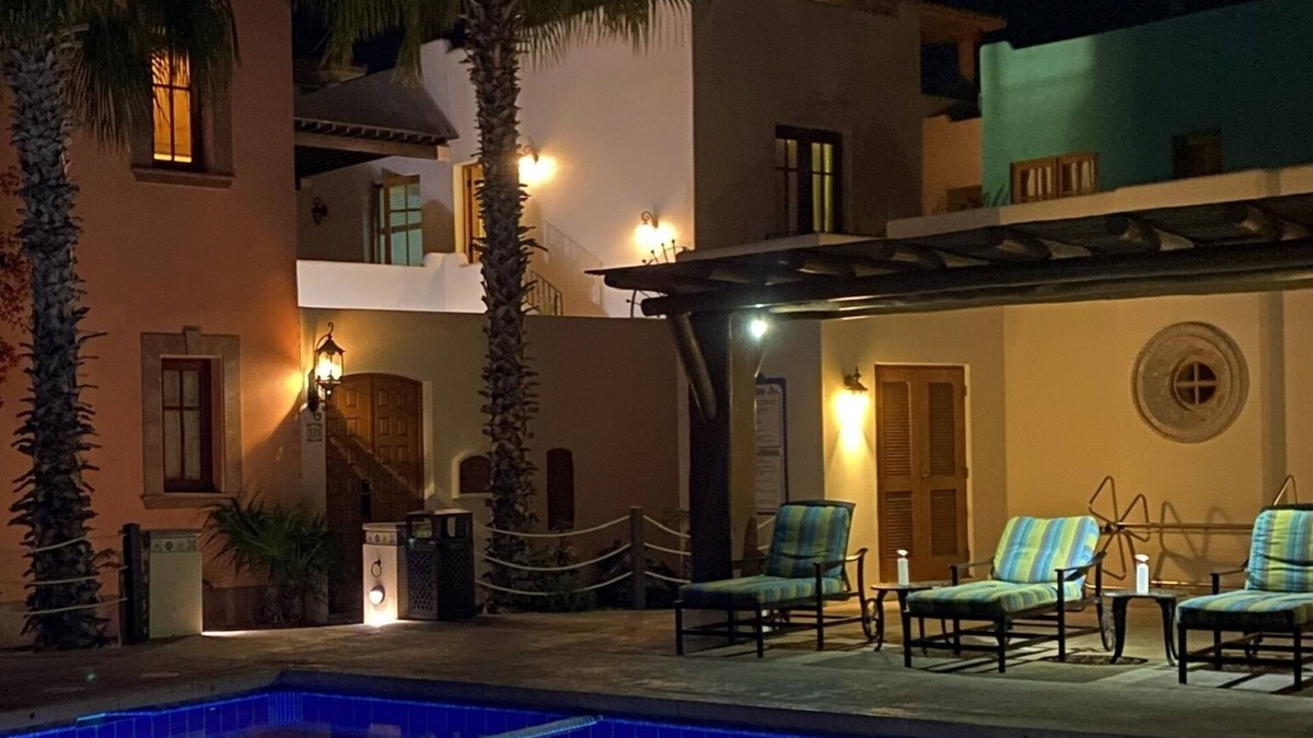Nopolo Condo | Casa Fresca by the lap pool