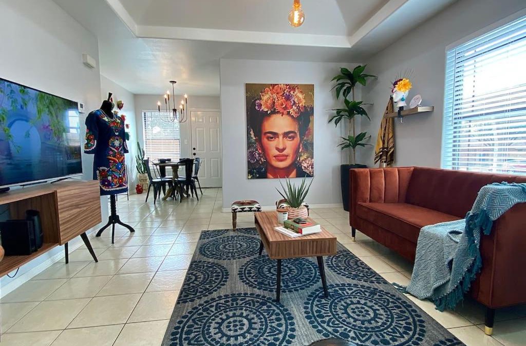 Pharr Apartment | Casa Frida with King-size bed