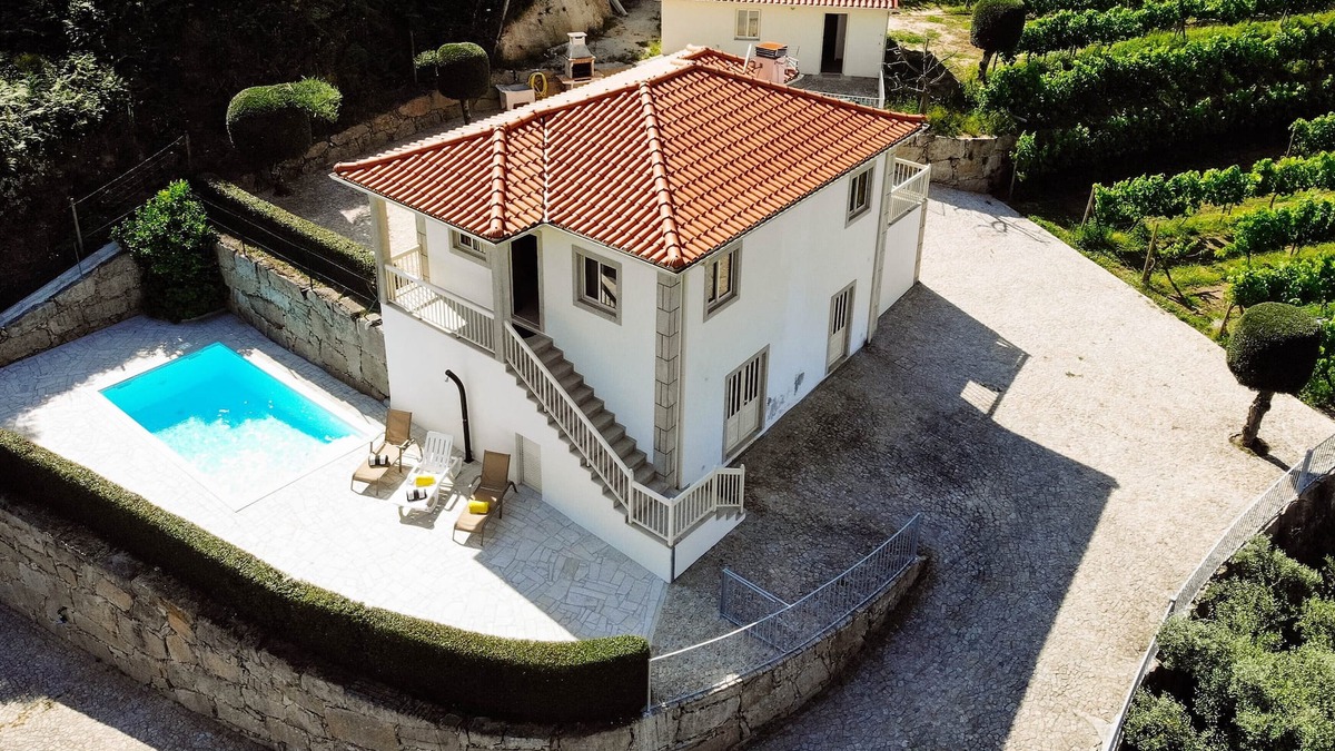 Celorico de Basto House | Casa Fundevila Celorico de Basto by AloTur