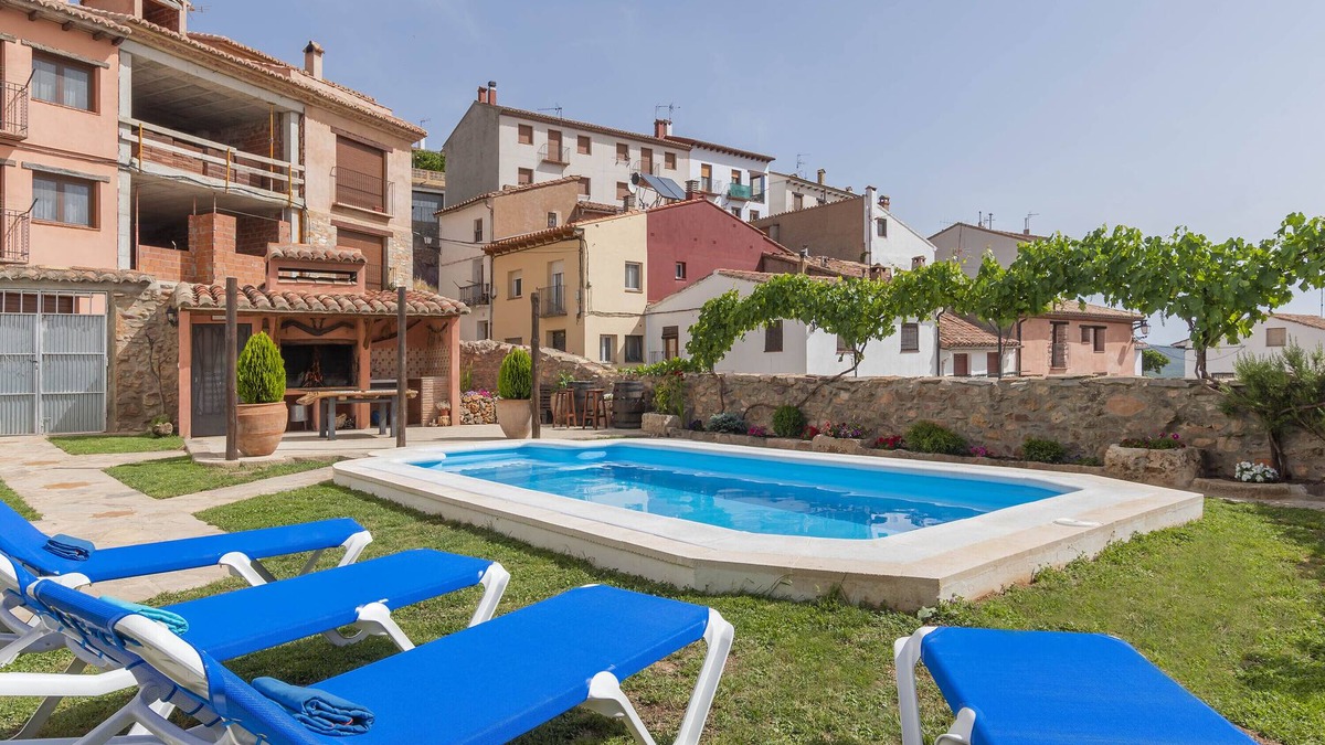 San Agustin Apartment | Casa Fuster apartment Las Encinas in San Agustín (Teruel)