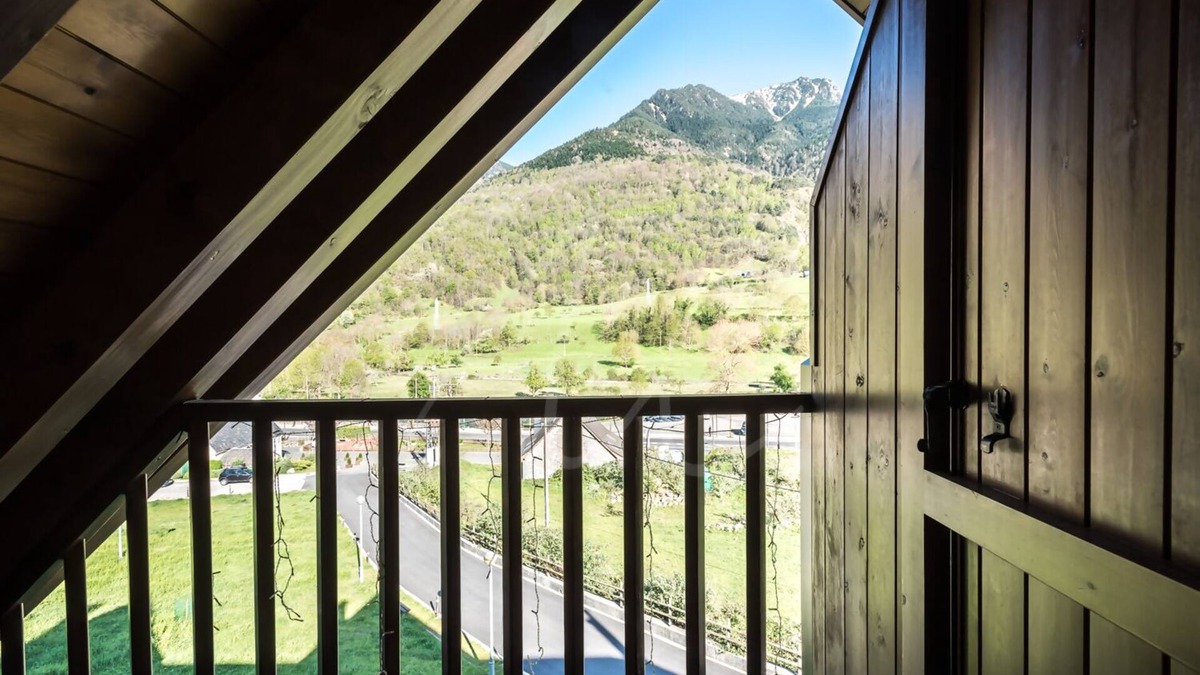 Bossost House | Casa Garona by SeaMount Rentals