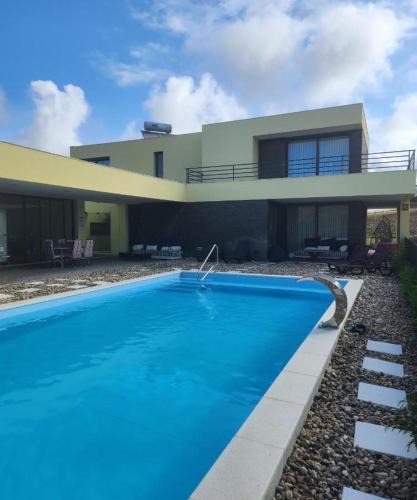 Santa Maria do Castelo e Sao Miguel Villa | Casa Genne