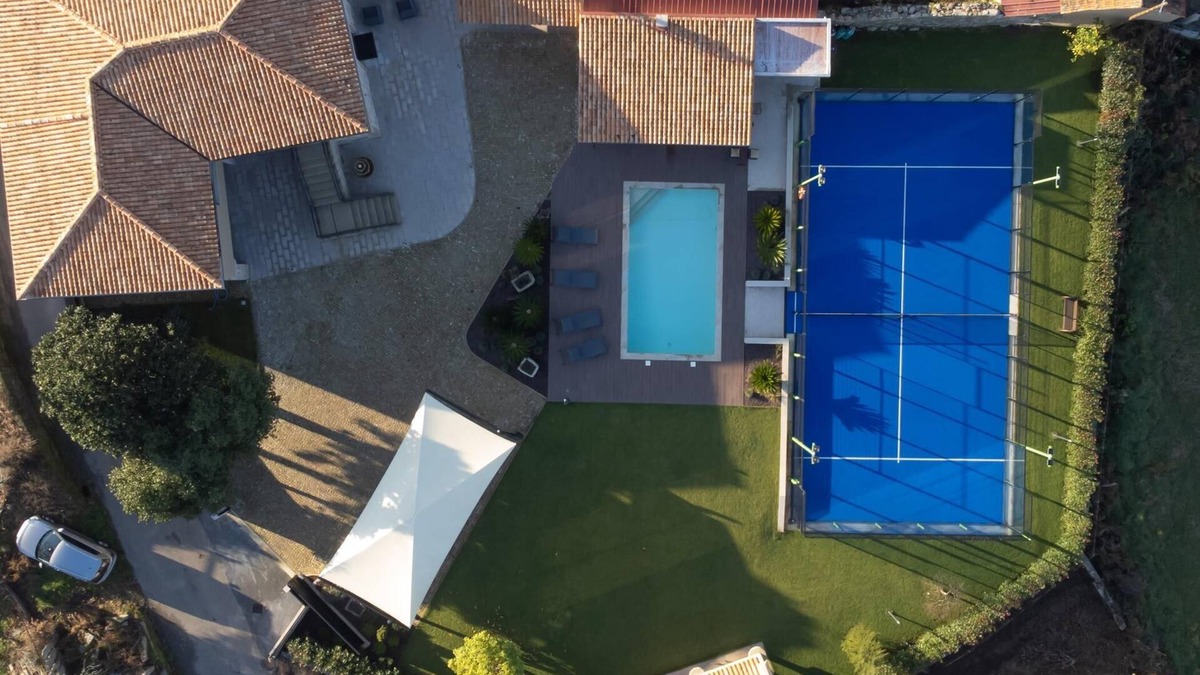 Valenca House | Casa Grande de Gondomil | Padel | Swimming Pool | Table Tennis | Foosball