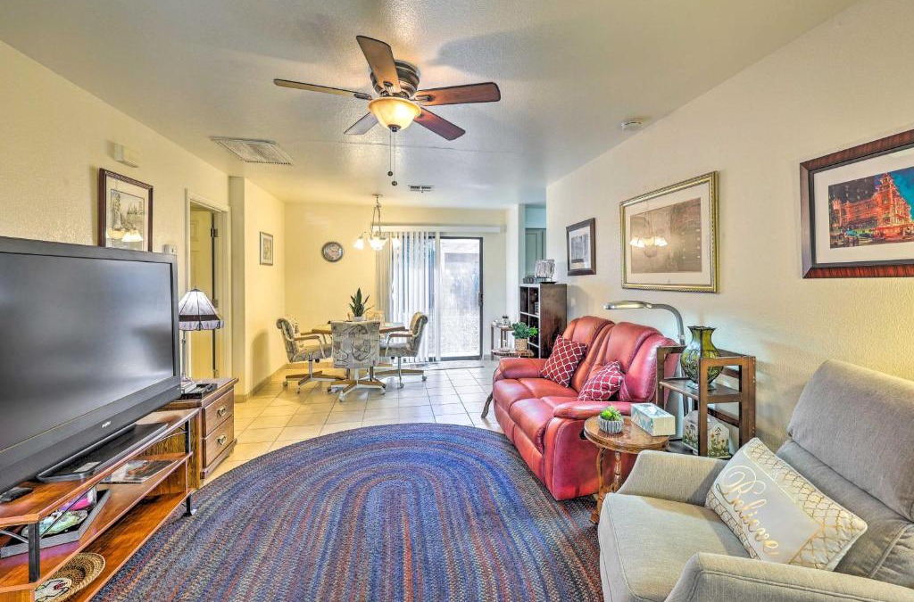 Eleven Mile Corner Apartment | Casa Grande Getaway with Access to Golf Course!