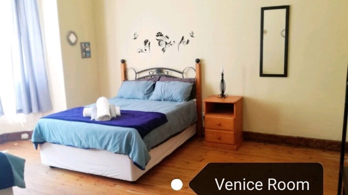 Ekurhuleni House | Casa Grazia | Northmead | Spacious bedrooms to rent close to JNB Airport