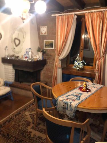 Fielis Apartment | Casa Gugjet Cuore Carnico - appartamento Zoncolan - giardino - no scale - parcheggio e 4 zampe gratis