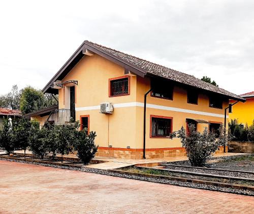Belpasso Apartment | Casa Happy - La mansarda del sorriso con parcheggio privato a Valcorrente