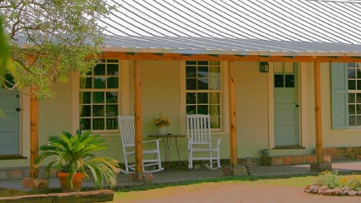 Fort Davis House | Casa Hermosa King Is The Perfect Spot For Your West Texas Getaway!