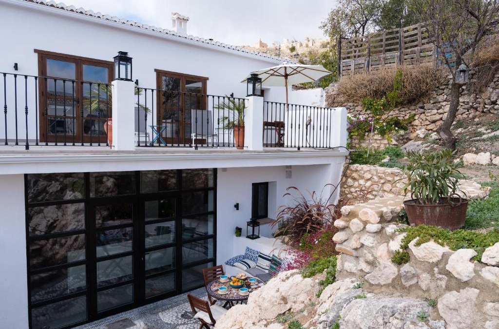 Moclin Bed & Breakfast | Casa Higueras