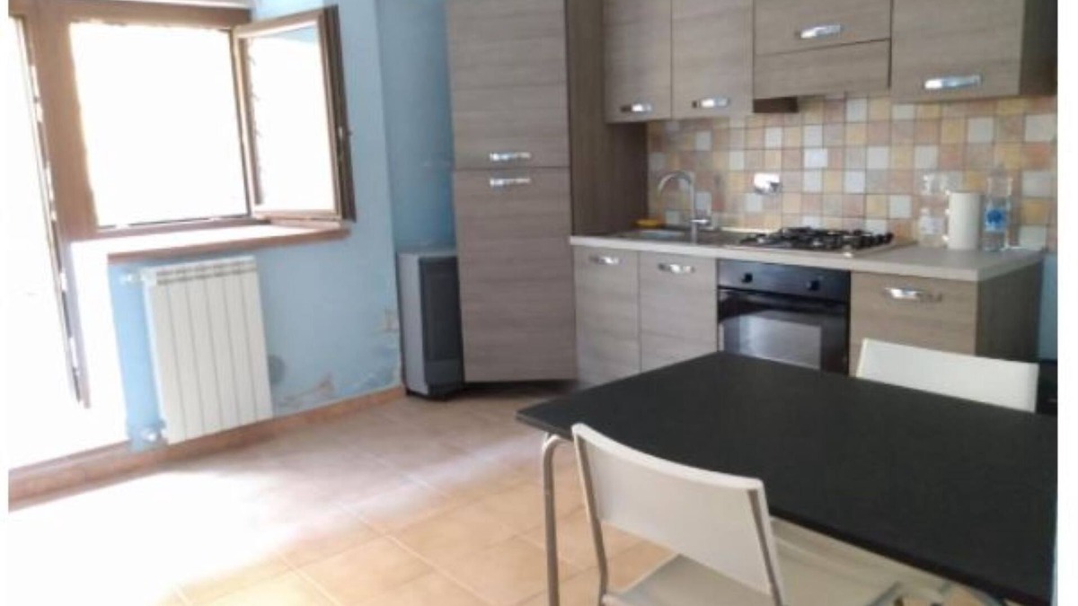 Colleferro House | Casa in Taverna (Roma & Raimbow MagicLand)