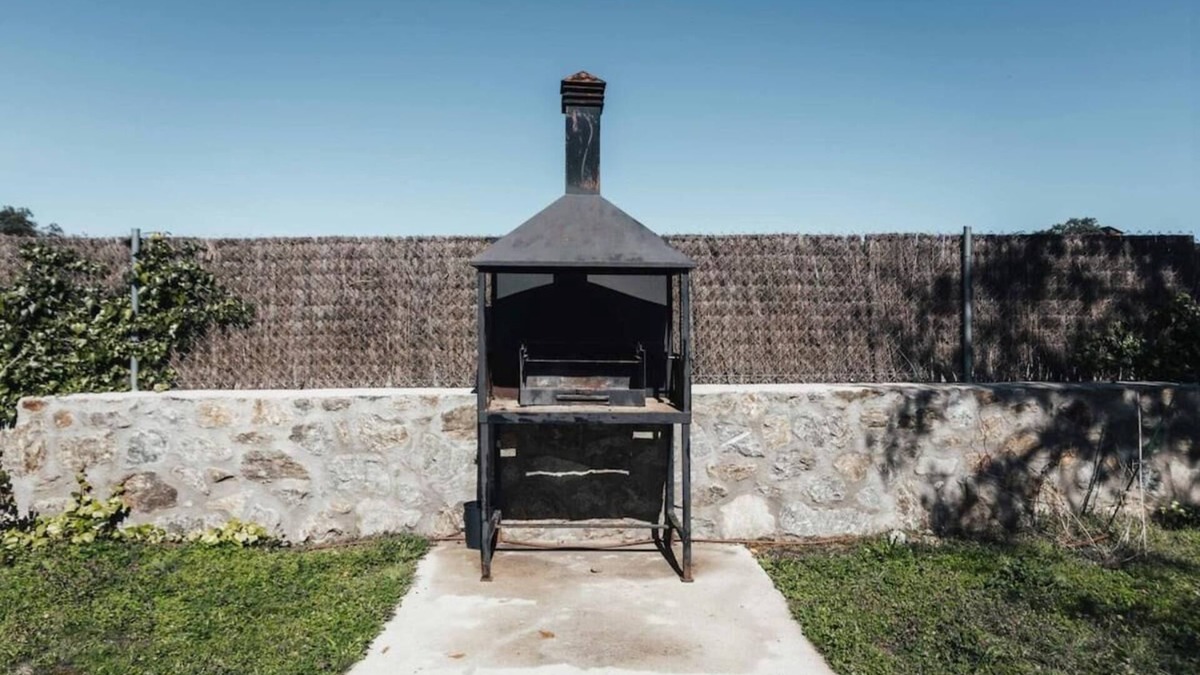 Navas de Riofrio Cottage | Casa Independiente Junto a la Montaña