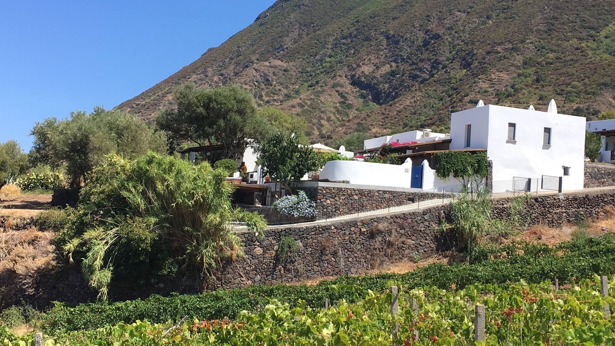 Malfa House | Casa Isabella: serenity by the sea