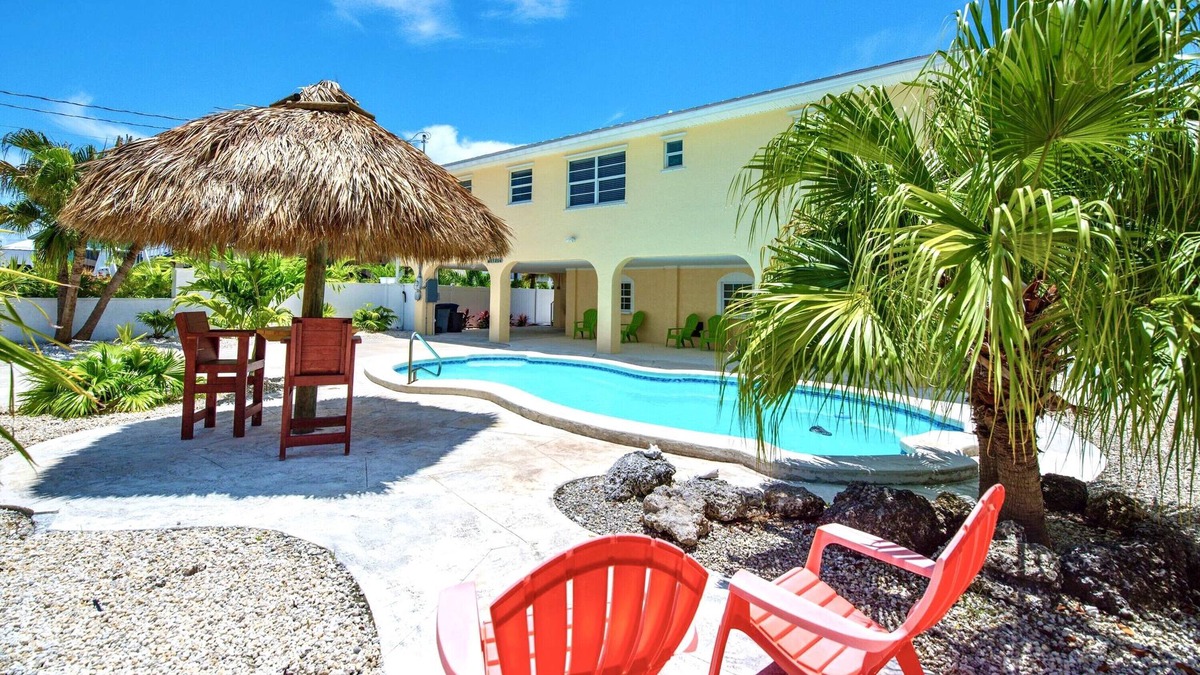 Sugarloaf Shores House | Casa Jamaica 3 bedroom Home close to Key West, with a pool on a boating canal