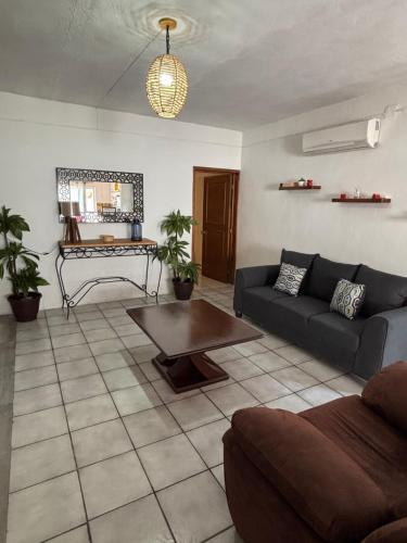 Tequila House | Casa Jardín