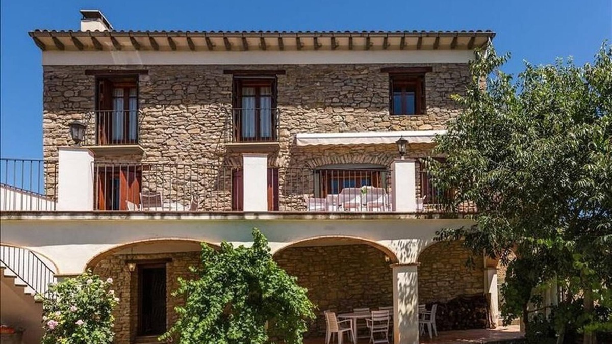 Gavet de la Conca Cottage | Casa Joan de Fontsagrada, house in a pre-Pyrenean village ideal for cycling routes.