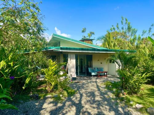 Puerto Jimenez House | Casa Josh del Bambu
