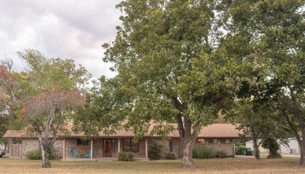 Smithville House | Casa Kingfisher