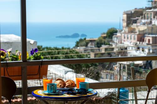 Montepertuso House | Casa la noce Positano