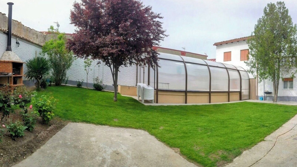 Pina de Esgueva Cottage | Casa "Las Perchas" - Heated swimming pool