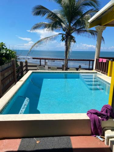 Las Tablas Hotel | Casa Lassini, Oceanfront Lodging, Playa Las Comadres