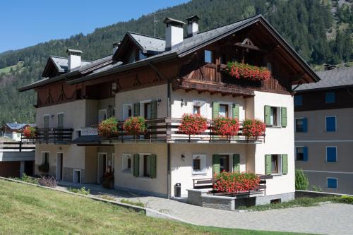 Cepina Apartment | Casa Le Rondini