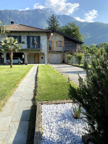 Piantedo Apartment | Casa Le Scese Porta di Valtellina