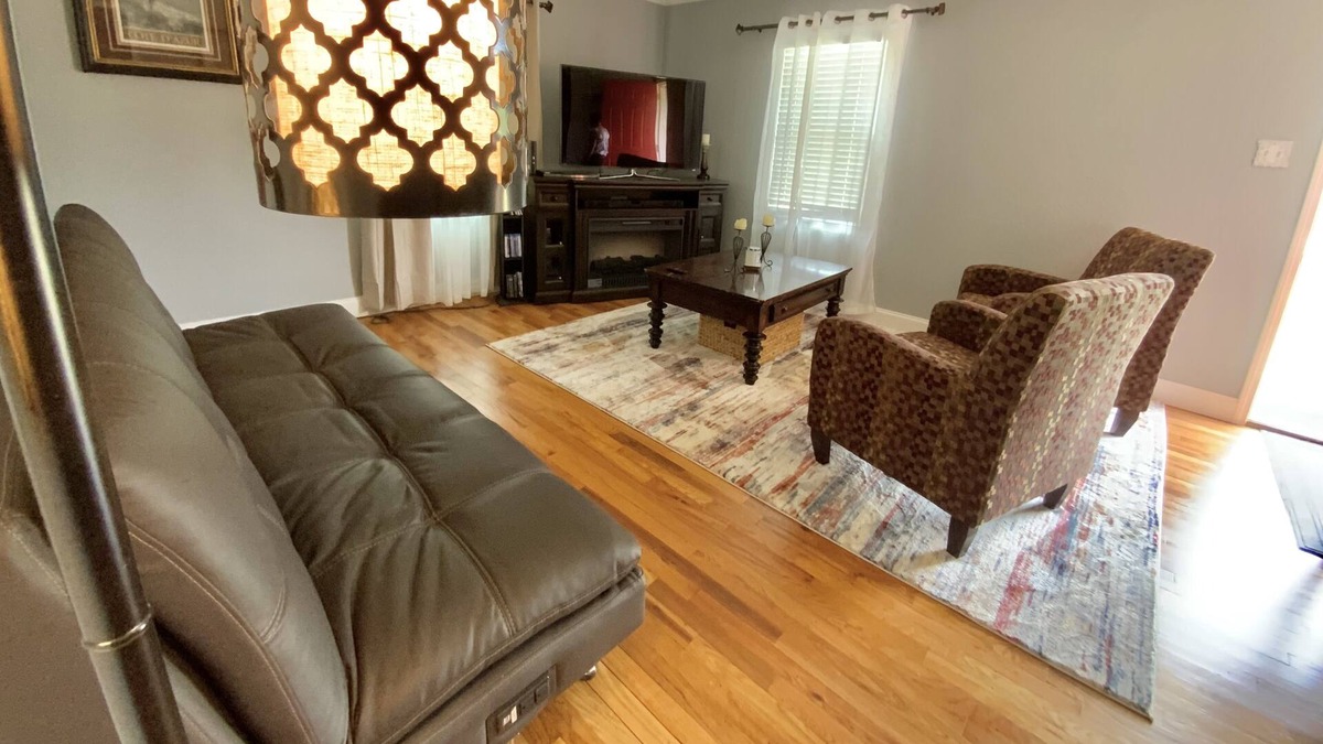 Heart of Lubbock House | Casa Leon in the Heart of Lubbock and footsteps away from Texas Tech!