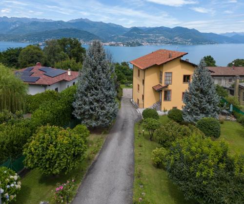 Stresa Apartment | Casa Lilla - Lakeview Large Apartments With Garden Above Stresa