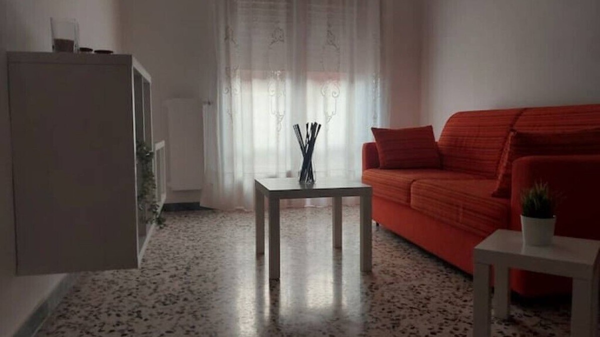 Eboli Apartment | Casa Lodi holiday home