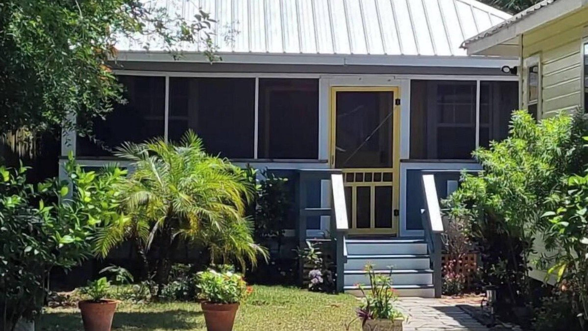 Lincolnville House | Casa Lola Downtown Cottage