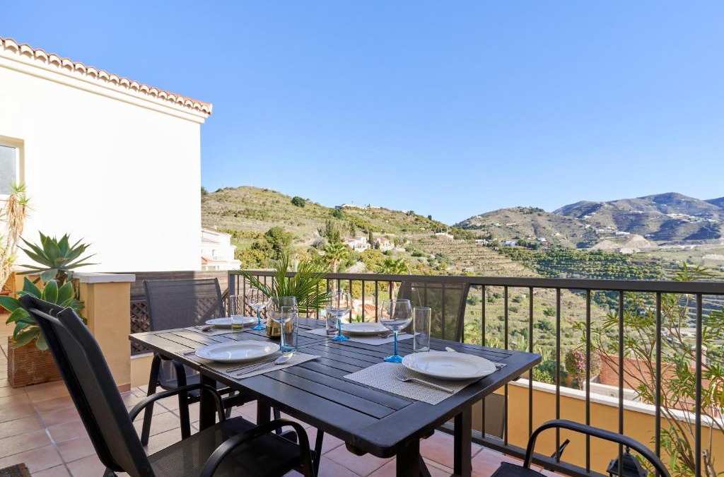 Velilla-Taramay House | Casa Lola
