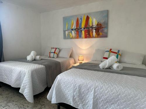 Zona 12 House | Casa Los Lirios