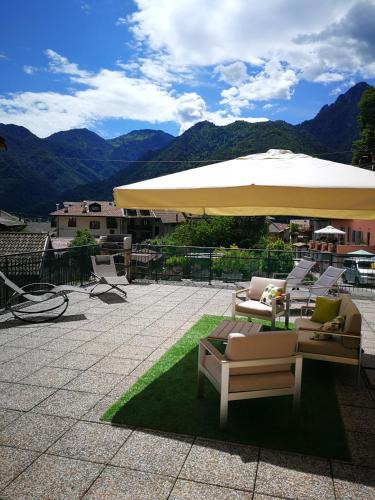 Mezzolago House | Casa Luca e Cristina