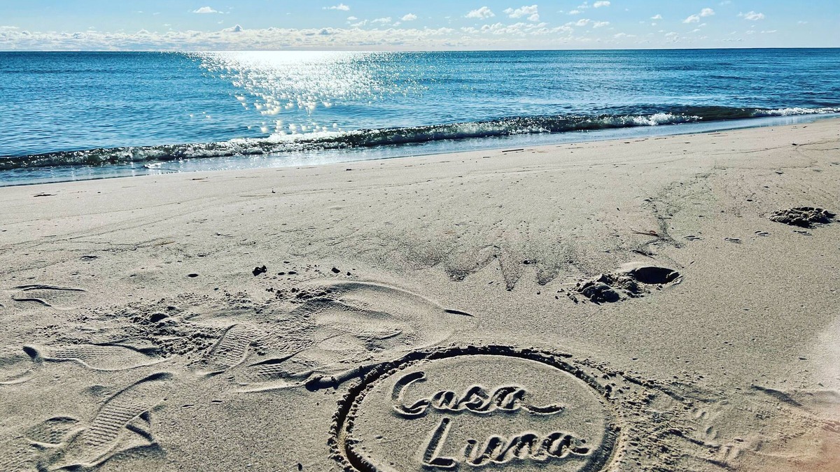 Oscoda Cottage | Casa Luna Beach House - Sugar Sand + Moonlit Views