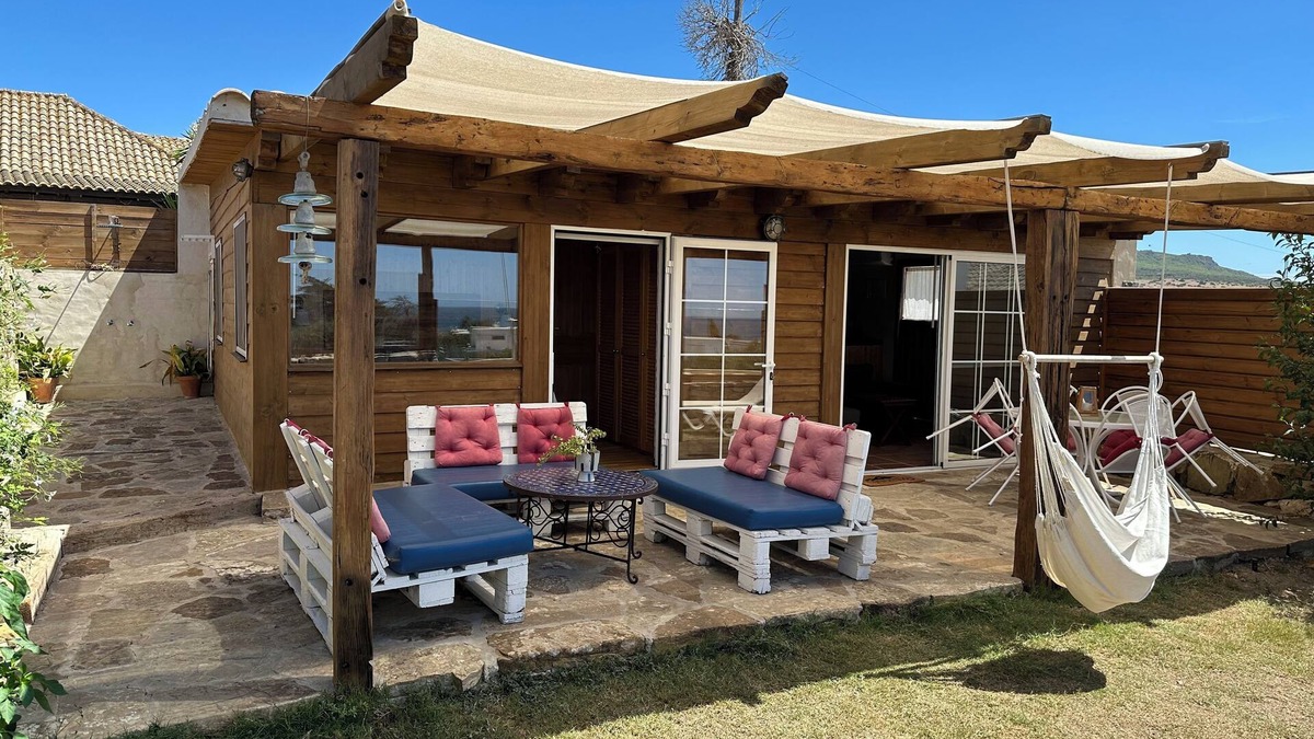 Bolonia Cottage | Casa Luna in Bolonia with garden and sea views. A space of peace and harmony.