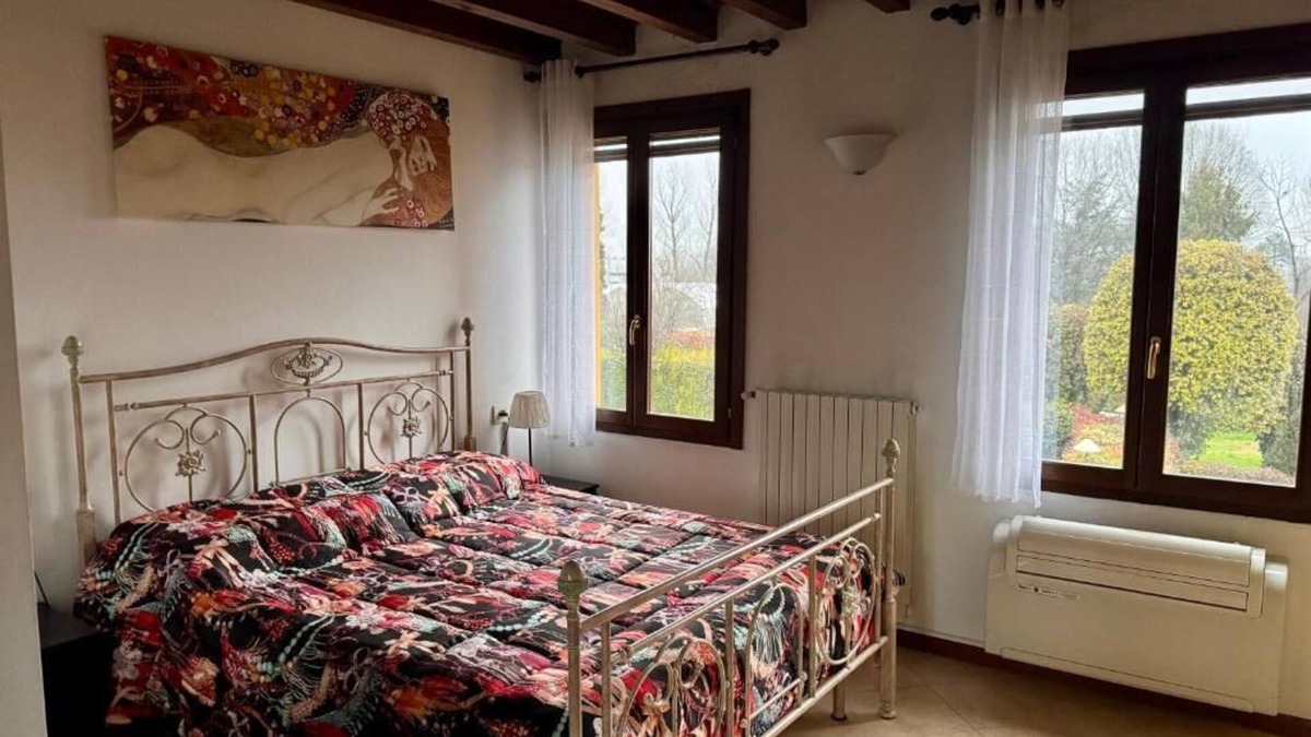 Formigine Apartment | Casa Lupo - Complete apartment with 4 beds and private parking.