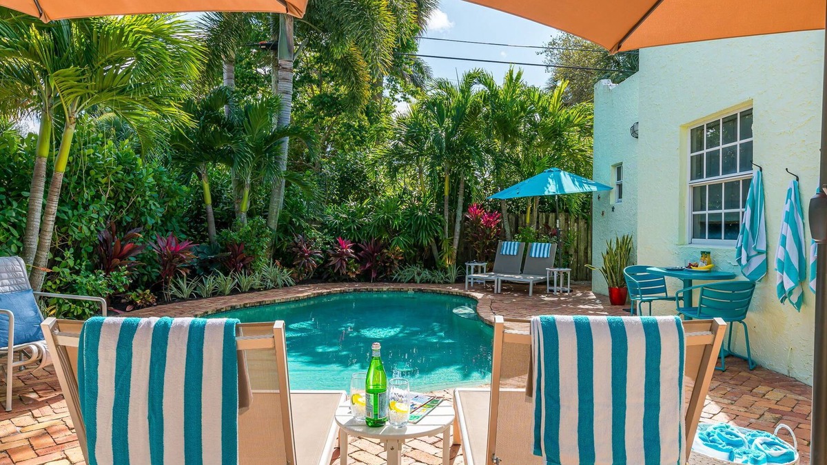 Flamingo Parks House | Casa Mía - Palm Beach Boho Escape