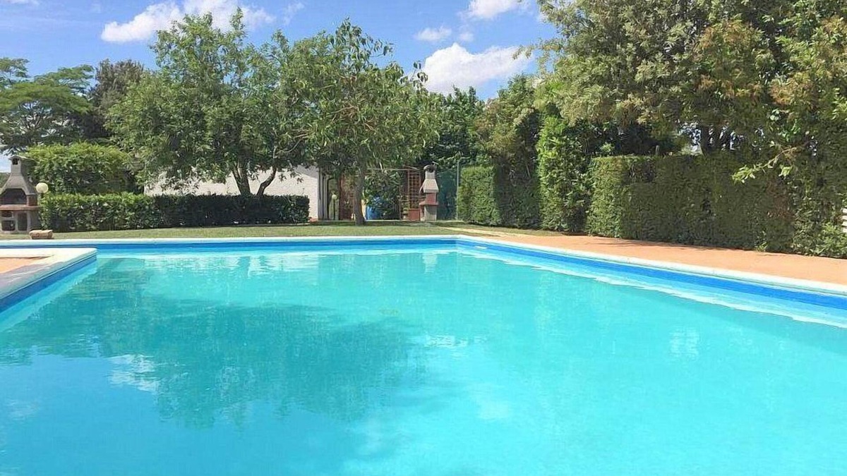 Campagnatico House | Casa Maggiorana C: A characteristic and welcoming apartment that is part of an ancient country house surrounded by the greenery, with Free WI-FI.
