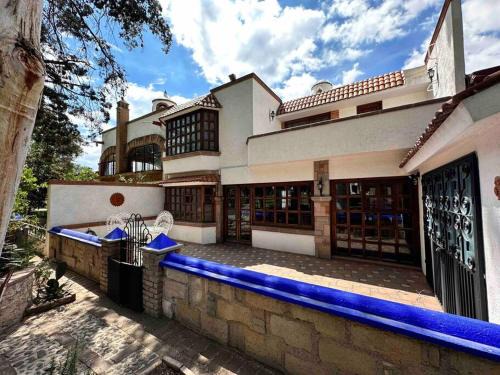La Magdalena House | Casa Manantial. Spectacular House Downtown TX 12p