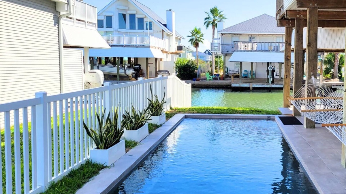Galveston House | Casa MariMar|Pool|Boat Lift|Golf Cart|Kayak